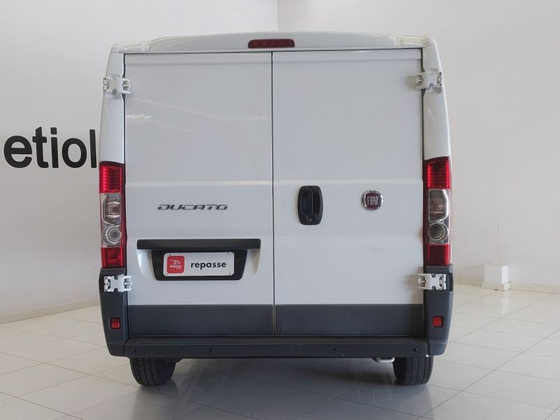 Fiat DUCATO 2.3 MULTIJET DIESEL CARGO CURTO MANUAL 2017/2018 BETIOLO NOVOS E SEMINOVOS LAJEADO / Carros no Vale Fiat DUCATO 2.3 MULTIJET DIESEL CARGO CURTO MANUAL 2017/2018 BETIOLO NOVOS E SEMINOVOS LAJEADO / Carros no Vale