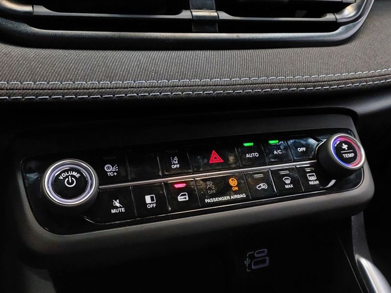 Fiat FASTBACK 1.0 TURBO 200 HYBRID AUDACE CVT 2025/2026 BETIOLO NOVOS E SEMINOVOS LAJEADO / Carros no Vale Fiat FASTBACK 1.0 TURBO 200 HYBRID AUDACE CVT 2025/2026 BETIOLO NOVOS E SEMINOVOS LAJEADO / Carros no Vale