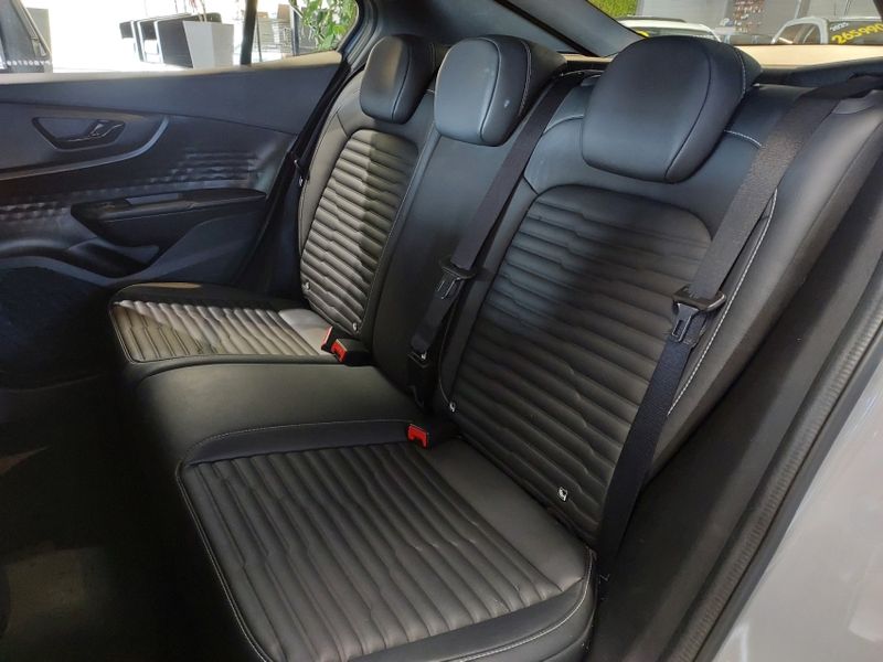 Fiat FASTBACK 1.3 TURBO 270 FLEX LIMITED EDITION AT6 2022/2023 BETIOLO NOVOS E SEMINOVOS LAJEADO / Carros no Vale