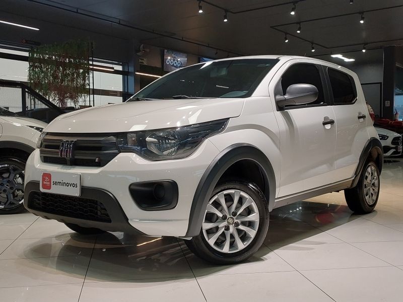 Fiat MOBI 1.0 EVO FLEX LIKE MANUAL 2023/2024 BETIOLO NOVOS E SEMINOVOS LAJEADO / Carros no Vale
