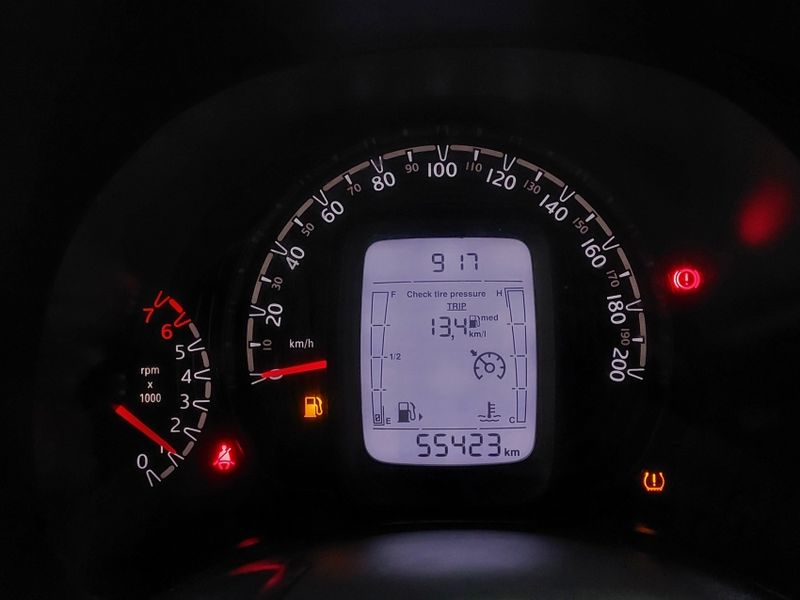 Fiat MOBI 1.0 EVO FLEX LIKE MANUAL 2024/2024 BETIOLO NOVOS E SEMINOVOS LAJEADO / Carros no Vale