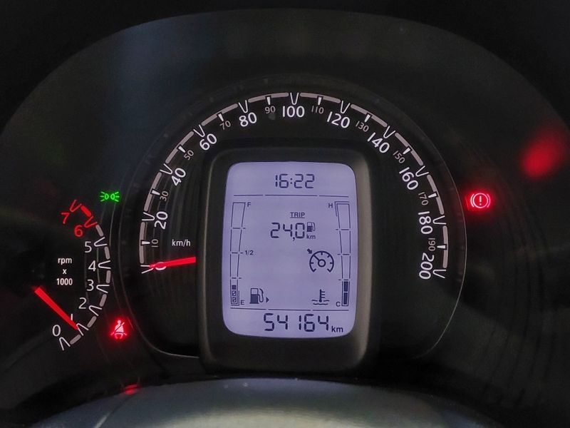 Fiat MOBI 1.0 EVO FLEX LIKE MANUAL 2023/2024 BETIOLO NOVOS E SEMINOVOS LAJEADO / Carros no Vale