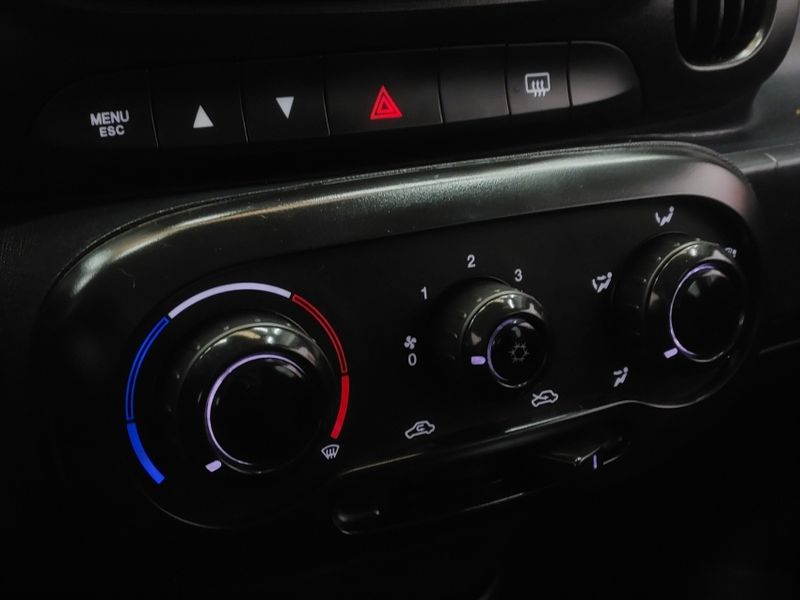 Fiat MOBI 1.0 EVO FLEX LIKE MANUAL 2022/2023 BETIOLO NOVOS E SEMINOVOS LAJEADO / Carros no Vale Fiat MOBI 1.0 EVO FLEX LIKE MANUAL 2022/2023 BETIOLO NOVOS E SEMINOVOS LAJEADO / Carros no Vale