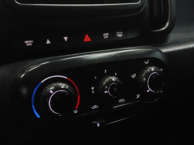 Fiat MOBI 1.0 EVO FLEX LIKE MANUAL 2024/2025 BETIOLO NOVOS E SEMINOVOS LAJEADO / Carros no Vale Fiat MOBI 1.0 EVO FLEX LIKE MANUAL 2024/2025 BETIOLO NOVOS E SEMINOVOS LAJEADO / Carros no Vale