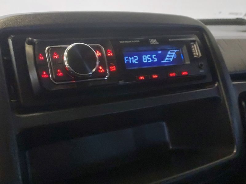 Fiat MOBI 1.0 EVO FLEX LIKE MANUAL 2023/2024 BETIOLO NOVOS E SEMINOVOS LAJEADO / Carros no Vale