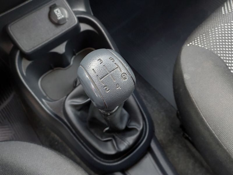 Fiat MOBI 1.0 EVO FLEX LIKE MANUAL 2023/2024 BETIOLO NOVOS E SEMINOVOS LAJEADO / Carros no Vale