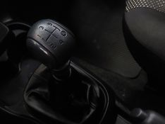 Fiat MOBI 1.0 EVO FLEX LIKE MANUAL 2023/2024 BETIOLO NOVOS E SEMINOVOS LAJEADO / Carros no Vale