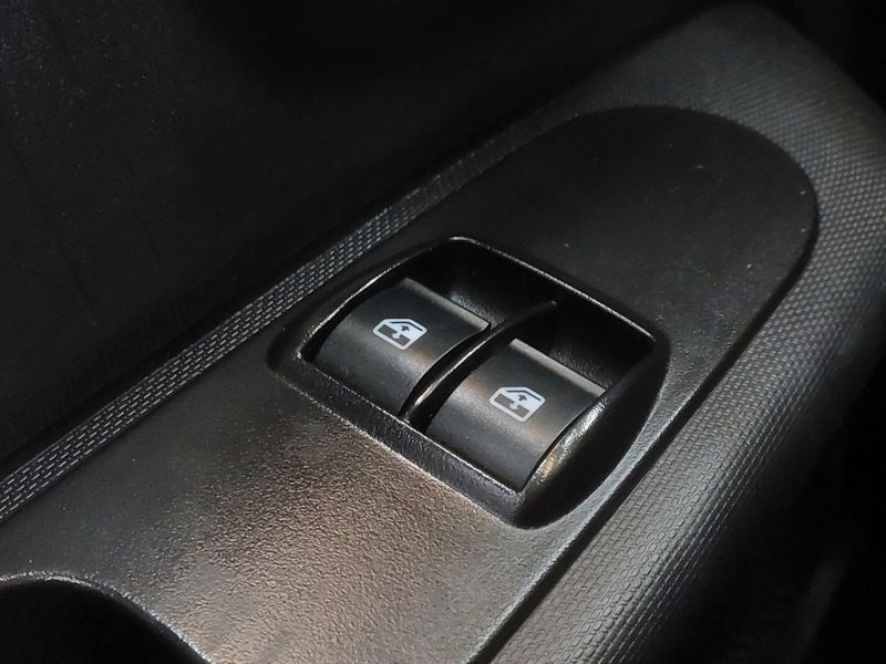 Fiat MOBI 1.0 EVO FLEX LIKE MANUAL 2023/2023 BETIOLO NOVOS E SEMINOVOS LAJEADO / Carros no Vale Fiat MOBI 1.0 EVO FLEX LIKE MANUAL 2023/2023 BETIOLO NOVOS E SEMINOVOS LAJEADO / Carros no Vale