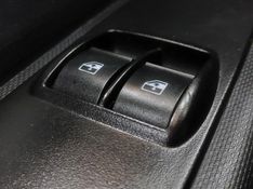 Fiat MOBI 1.0 EVO FLEX LIKE MANUAL 2022/2023 BETIOLO NOVOS E SEMINOVOS LAJEADO / Carros no Vale