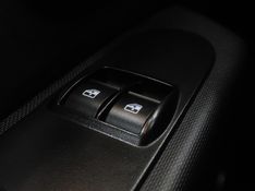 Fiat MOBI 1.0 EVO FLEX LIKE MANUAL 2023/2024 BETIOLO NOVOS E SEMINOVOS LAJEADO / Carros no Vale