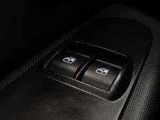 Fiat MOBI 1.0 EVO FLEX LIKE MANUAL 2023/2024 BETIOLO NOVOS E SEMINOVOS LAJEADO / Carros no Vale