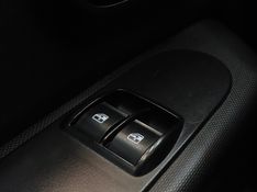 Fiat MOBI 1.0 EVO FLEX LIKE MANUAL 2024/2025 BETIOLO NOVOS E SEMINOVOS LAJEADO / Carros no Vale