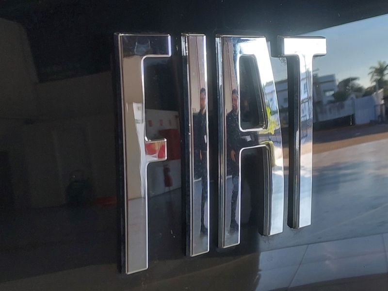 Fiat MOBI 1.0 EVO FLEX LIKE MANUAL 2023/2024 BETIOLO NOVOS E SEMINOVOS LAJEADO / Carros no Vale