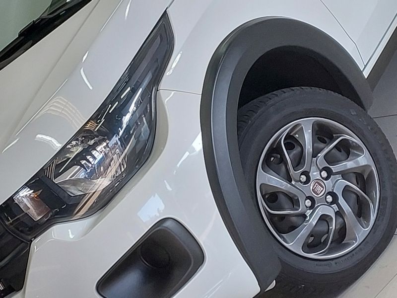 Fiat MOBI 1.0 EVO FLEX LIKE MANUAL 2023/2024 BETIOLO NOVOS E SEMINOVOS LAJEADO / Carros no Vale