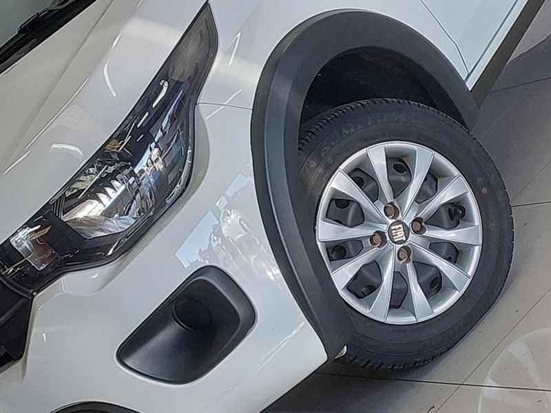 Fiat MOBI 1.0 EVO FLEX LIKE MANUAL 2023/2024 BETIOLO NOVOS E SEMINOVOS LAJEADO / Carros no Vale