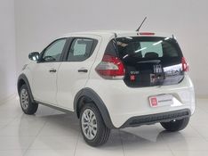 Fiat MOBI 1.0 EVO FLEX LIKE MANUAL 2022/2023 BETIOLO NOVOS E SEMINOVOS LAJEADO / Carros no Vale