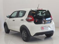 Fiat MOBI 1.0 EVO FLEX LIKE MANUAL 2023/2024 BETIOLO NOVOS E SEMINOVOS LAJEADO / Carros no Vale