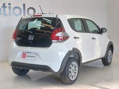 Fiat MOBI 1.0 EVO FLEX LIKE MANUAL 2023/2024 BETIOLO NOVOS E SEMINOVOS LAJEADO / Carros no Vale