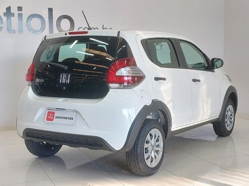 Fiat MOBI 1.0 EVO FLEX LIKE MANUAL 2023/2024 BETIOLO NOVOS E SEMINOVOS LAJEADO / Carros no Vale