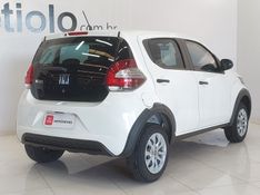 Fiat MOBI 1.0 EVO FLEX LIKE MANUAL 2023/2024 BETIOLO NOVOS E SEMINOVOS LAJEADO / Carros no Vale