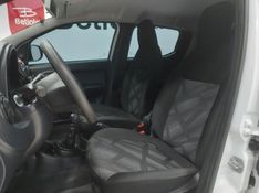 Fiat MOBI 1.0 EVO FLEX LIKE MANUAL 2024/2025 BETIOLO NOVOS E SEMINOVOS LAJEADO / Carros no Vale