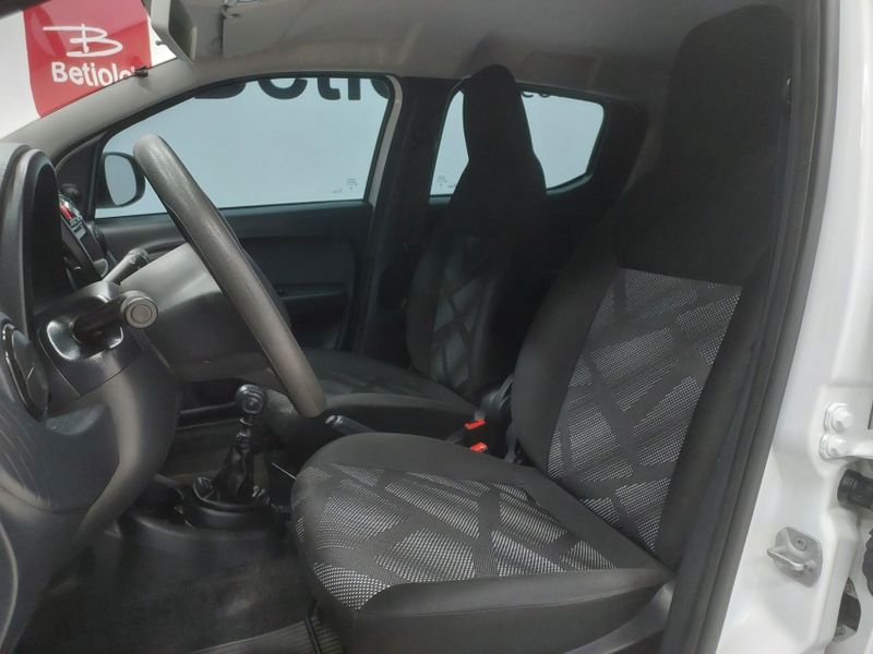 Fiat MOBI 1.0 EVO FLEX LIKE MANUAL 2024/2025 BETIOLO NOVOS E SEMINOVOS LAJEADO / Carros no Vale Fiat MOBI 1.0 EVO FLEX LIKE MANUAL 2024/2025 BETIOLO NOVOS E SEMINOVOS LAJEADO / Carros no Vale