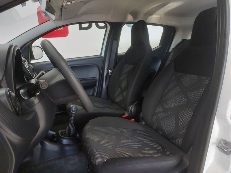 Fiat MOBI 1.0 EVO FLEX LIKE MANUAL 2023/2024 BETIOLO NOVOS E SEMINOVOS LAJEADO / Carros no Vale