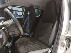 Fiat MOBI 1.0 EVO FLEX LIKE MANUAL 2023/2024 BETIOLO NOVOS E SEMINOVOS LAJEADO / Carros no Vale