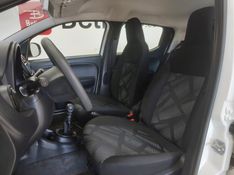 Fiat MOBI 1.0 EVO FLEX LIKE MANUAL 2023/2024 BETIOLO NOVOS E SEMINOVOS LAJEADO / Carros no Vale