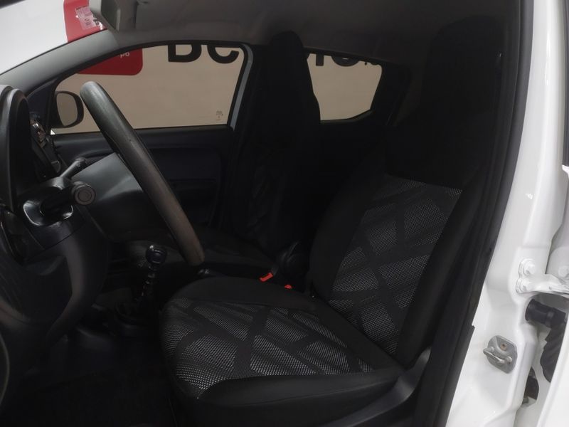 Fiat MOBI 1.0 EVO FLEX LIKE MANUAL 2024/2024 BETIOLO NOVOS E SEMINOVOS LAJEADO / Carros no Vale