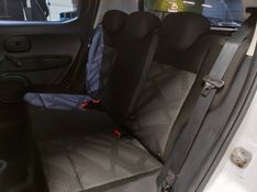 Fiat MOBI 1.0 EVO FLEX LIKE MANUAL 2023/2024 BETIOLO NOVOS E SEMINOVOS LAJEADO / Carros no Vale