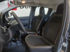Fiat MOBI 1.0 EVO FLEX TREKKING MANUAL 2023/2024 BETIOLO NOVOS E SEMINOVOS LAJEADO / Carros no Vale