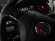 Fiat PUNTO 1.8 BLACKMOTION 16V FLEX 4P AUTOMATIZADO 2016/2017 BETIOLO NOVOS E SEMINOVOS LAJEADO / Carros no Vale