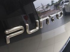 Fiat PUNTO 1.8 BLACKMOTION 16V FLEX 4P AUTOMATIZADO 2016/2017 BETIOLO NOVOS E SEMINOVOS LAJEADO / Carros no Vale