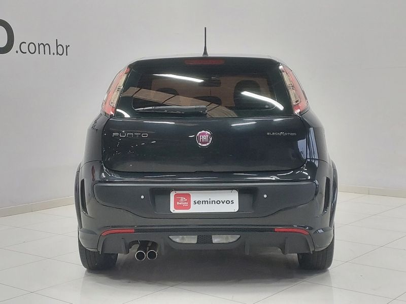 Fiat PUNTO 1.8 BLACKMOTION 16V FLEX 4P AUTOMATIZADO 2016/2017 BETIOLO NOVOS E SEMINOVOS LAJEADO / Carros no Vale