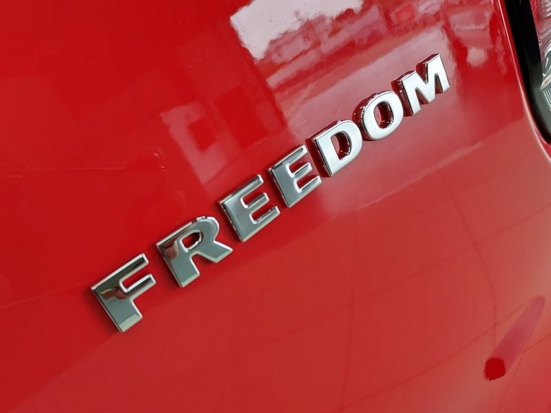 Fiat STRADA 1.3 FIREFLY FLEX FREEDOM CS MANUAL 2025/2026 BETIOLO NOVOS E SEMINOVOS LAJEADO / Carros no Vale Fiat STRADA 1.3 FIREFLY FLEX FREEDOM CS MANUAL 2025/2026 BETIOLO NOVOS E SEMINOVOS LAJEADO / Carros no Vale