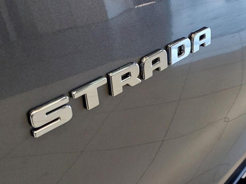 Fiat STRADA 1.3 FIREFLY FLEX FREEDOM CS MANUAL 2025/2026 BETIOLO NOVOS E SEMINOVOS LAJEADO / Carros no Vale