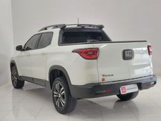 Fiat TORO 1.3 TURBO 270 FLEX FREEDOM AT6 2021/2022 BETIOLO NOVOS E SEMINOVOS LAJEADO / Carros no Vale