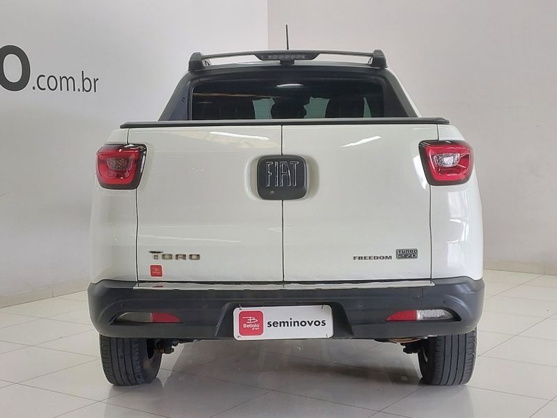 Fiat TORO 1.3 TURBO 270 FLEX FREEDOM AT6 2021/2022 BETIOLO NOVOS E SEMINOVOS LAJEADO / Carros no Vale