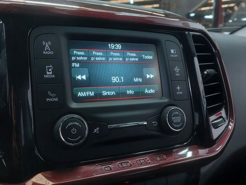 Fiat TORO 1.8 16V EVO FLEX FREEDOM AT6 2018/2019 BETIOLO NOVOS E SEMINOVOS LAJEADO / Carros no Vale Fiat TORO 1.8 16V EVO FLEX FREEDOM AT6 2018/2019 BETIOLO NOVOS E SEMINOVOS LAJEADO / Carros no Vale