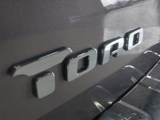 Fiat TORO 1.8 16V EVO FLEX FREEDOM AT6 2018/2019 BETIOLO NOVOS E SEMINOVOS LAJEADO / Carros no Vale