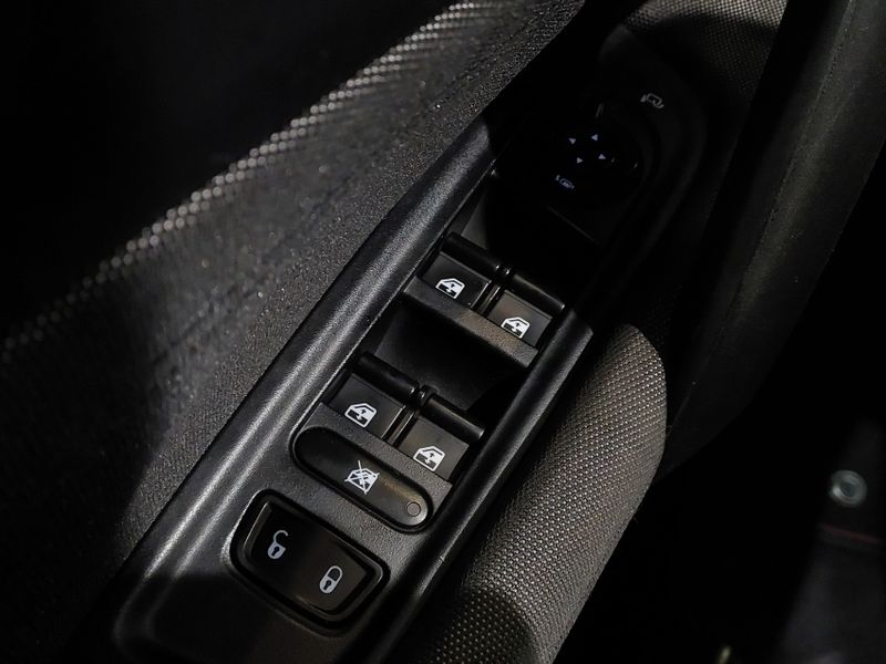 Fiat TORO 1.8 16V EVO FLEX FREEDOM AT6 2017/2018 BETIOLO NOVOS E SEMINOVOS LAJEADO / Carros no Vale