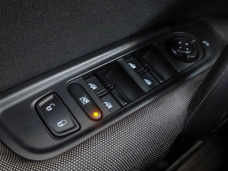 Fiat TORO 2.0 16V TURBO DIESEL FREEDOM 4WD AT9 2018/2019 BETIOLO NOVOS E SEMINOVOS LAJEADO / Carros no Vale Fiat TORO 2.0 16V TURBO DIESEL FREEDOM 4WD AT9 2018/2019 BETIOLO NOVOS E SEMINOVOS LAJEADO / Carros no Vale