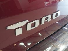 Fiat TORO 2.0 16V TURBO DIESEL FREEDOM 4WD AT9 2018/2019 BETIOLO NOVOS E SEMINOVOS LAJEADO / Carros no Vale