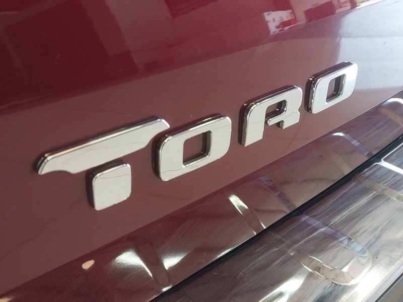Fiat TORO 2.0 16V TURBO DIESEL FREEDOM 4WD AT9 2018/2019 BETIOLO NOVOS E SEMINOVOS LAJEADO / Carros no Vale Fiat TORO 2.0 16V TURBO DIESEL FREEDOM 4WD AT9 2018/2019 BETIOLO NOVOS E SEMINOVOS LAJEADO / Carros no Vale