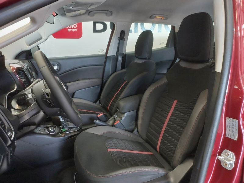 Fiat TORO 2.0 16V TURBO DIESEL FREEDOM 4WD AT9 2018/2019 BETIOLO NOVOS E SEMINOVOS LAJEADO / Carros no Vale Fiat TORO 2.0 16V TURBO DIESEL FREEDOM 4WD AT9 2018/2019 BETIOLO NOVOS E SEMINOVOS LAJEADO / Carros no Vale