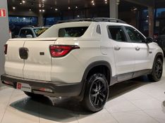 Fiat TORO 2.0 16V TURBO DIESEL ULTRA 4WD AT9 2021/2022 BETIOLO NOVOS E SEMINOVOS LAJEADO / Carros no Vale