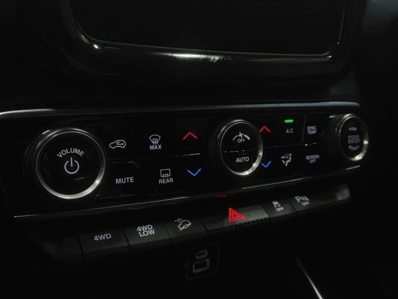 Fiat TORO 2.0 16V TURBO DIESEL VOLCANO 4WD AT9 2024/2025 BETIOLO NOVOS E SEMINOVOS LAJEADO / Carros no Vale Fiat TORO 2.0 16V TURBO DIESEL VOLCANO 4WD AT9 2024/2025 BETIOLO NOVOS E SEMINOVOS LAJEADO / Carros no Vale