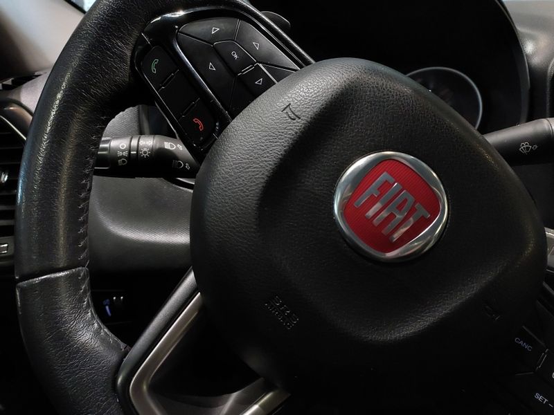 Fiat TORO 2.4 16V MULTIAIR FLEX FREEDOM AT9 2018/2018 BETIOLO NOVOS E SEMINOVOS LAJEADO / Carros no Vale
