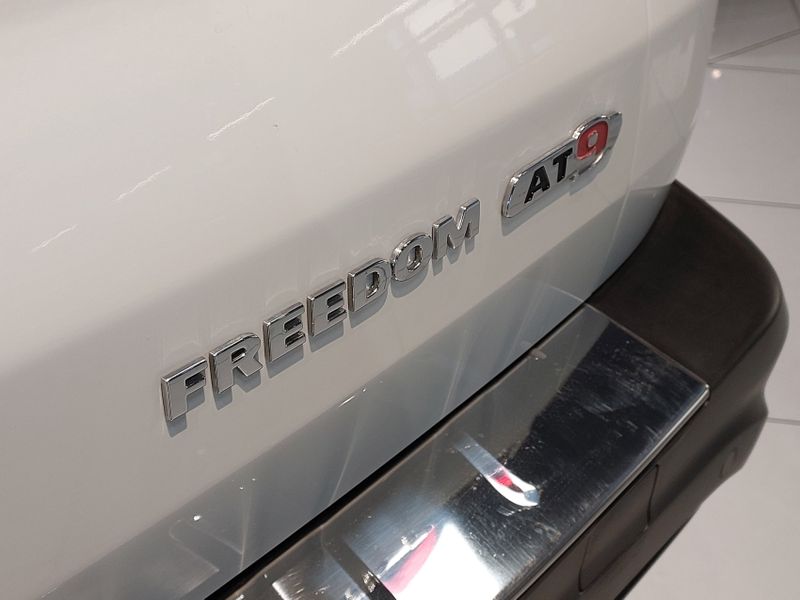 Fiat TORO 2.4 16V MULTIAIR FLEX FREEDOM AT9 2018/2018 BETIOLO NOVOS E SEMINOVOS LAJEADO / Carros no Vale